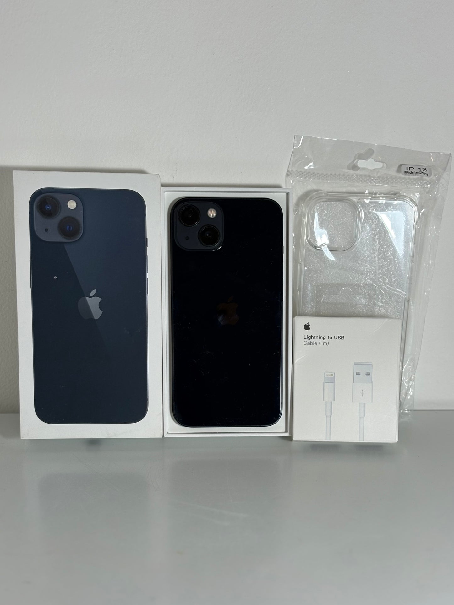 Combo iPhone 13 100% 128GB + Accesorios.