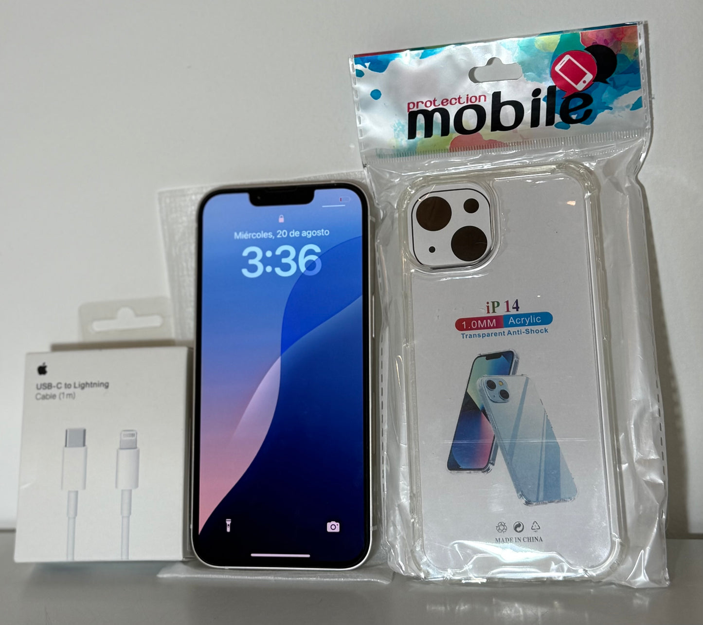 Combo Apple IPhone 14 128GB Blanco + Accesorios