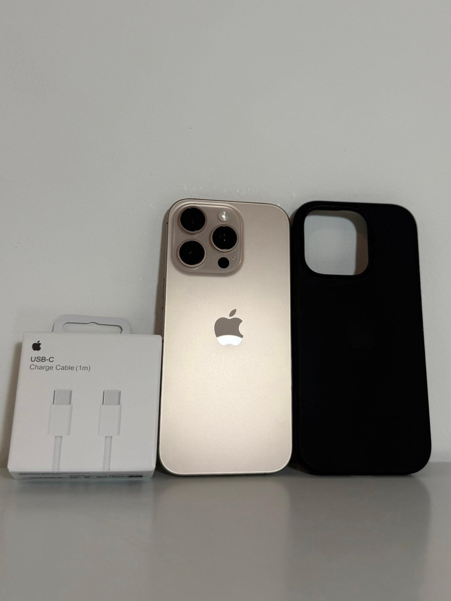 COMBO APPLE 16 PRO 256GB 100% USADO