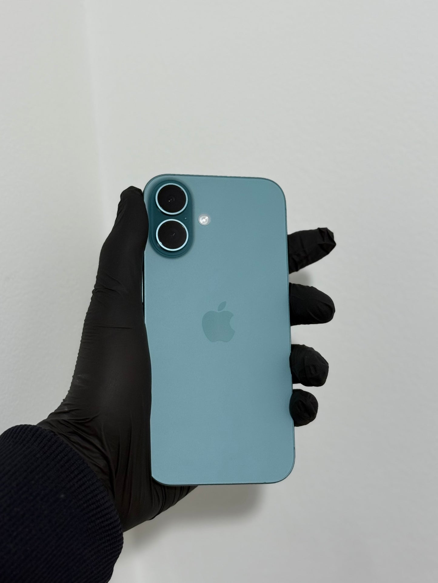 Apple iPhone 16 (128GB)Open Box - Teal