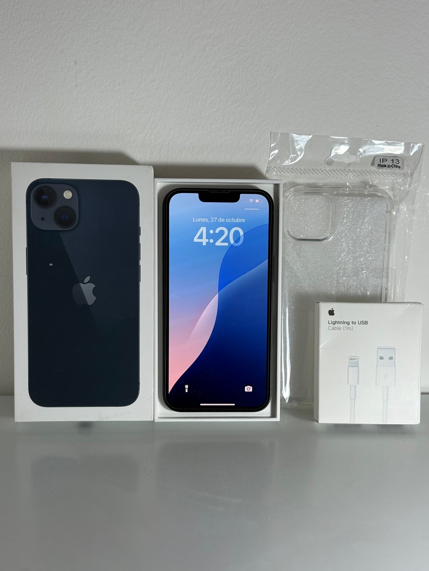 Combo iPhone 13 100% 128GB + Accesorios.