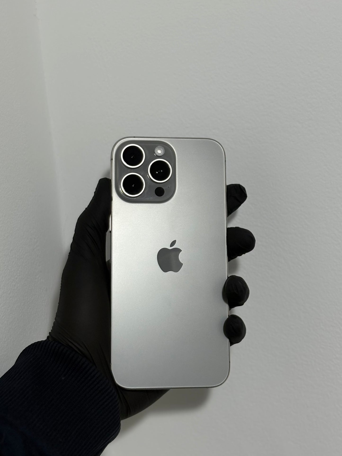 Apple iPhone 16 Pro Max (256GB) Open Box - Titanio Natural